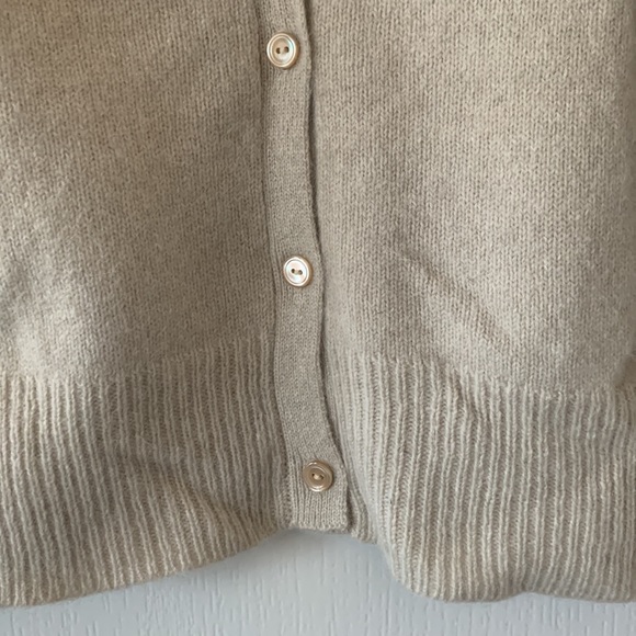 NWT J. CREW FACTORY Beige V-Neck Collared Long Sleeves Cardigan Sweater Size S - Picture 7 of 13